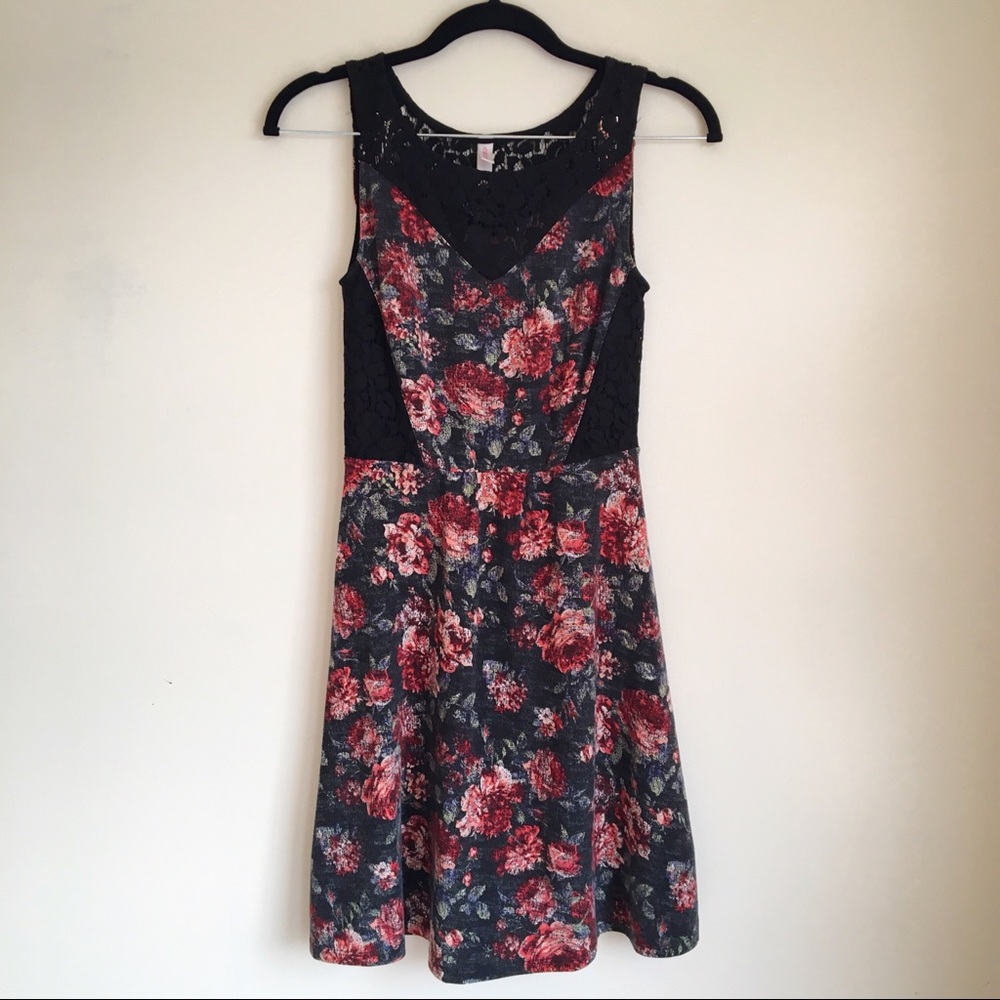 Xhilaration Sleeveless Black Dress w/Roses & Lace